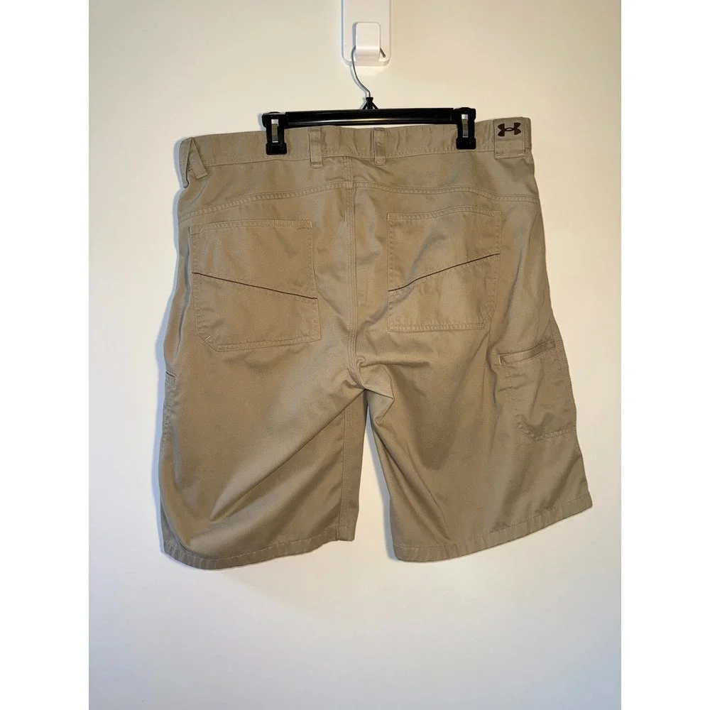 Under Armour Cargo Shorts Mens 38 Brown Khaki 12 in Inseam Preppy Casual UA Logo